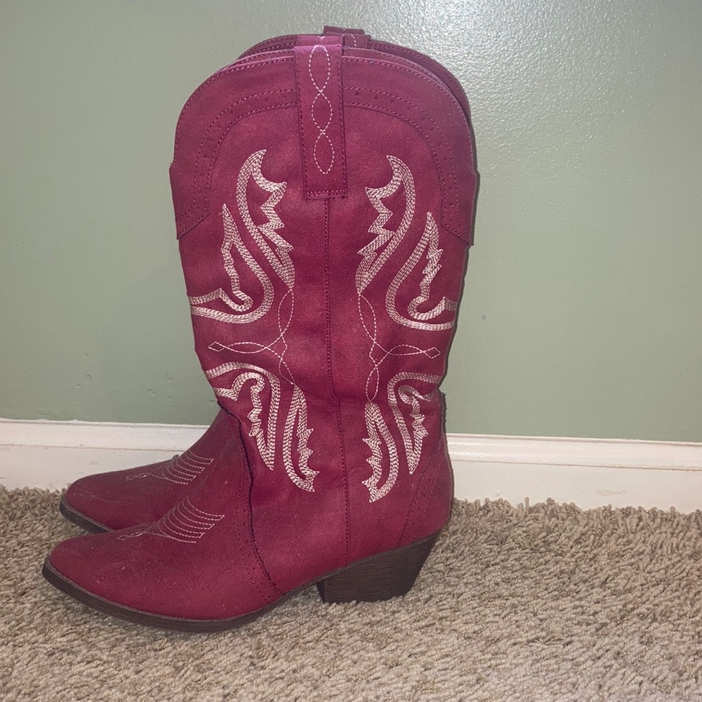 Red boots